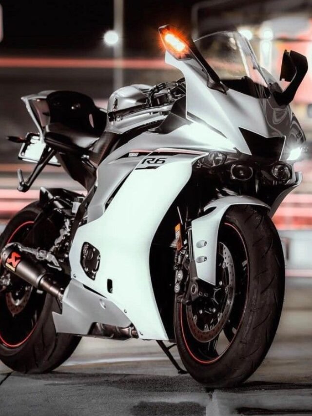 Yamaha R15 : A Great Combination of Style and Power